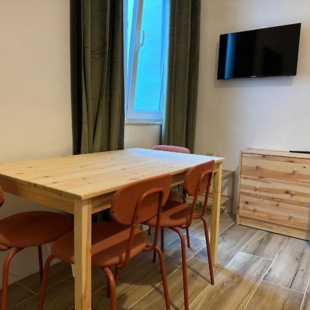Balzan Dragon'S Den Hostel מראה חיצוני תמונה